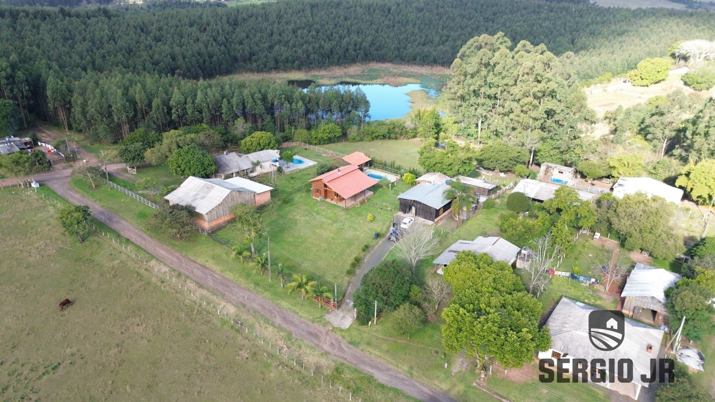 Sítio, 4 quartos, 1800 m² - Foto 2