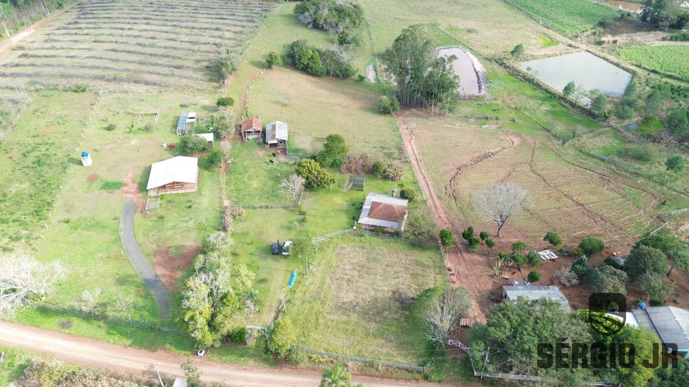 Sítio, 2 quartos, 3 hectares - Foto 1