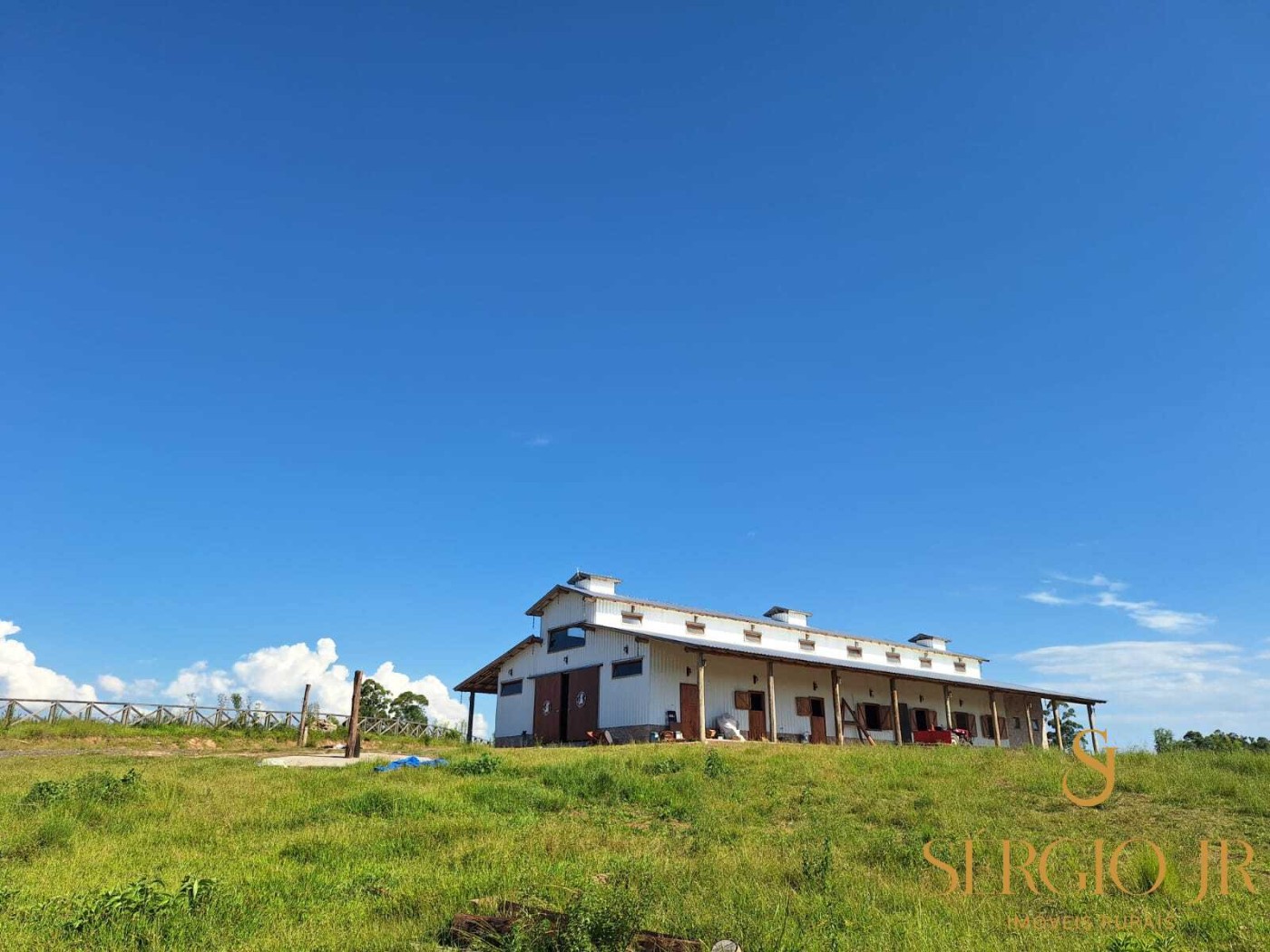 Sítio, 2 quartos, 8 hectares - Foto 1